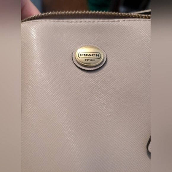 COACH Peyton Domed Satchel Bag Leather F25671 - Picture 10 of 16